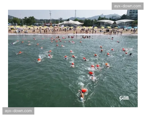 铁人三项四季赛从游泳启航，金山城市沙滩内部水域设安全赛道